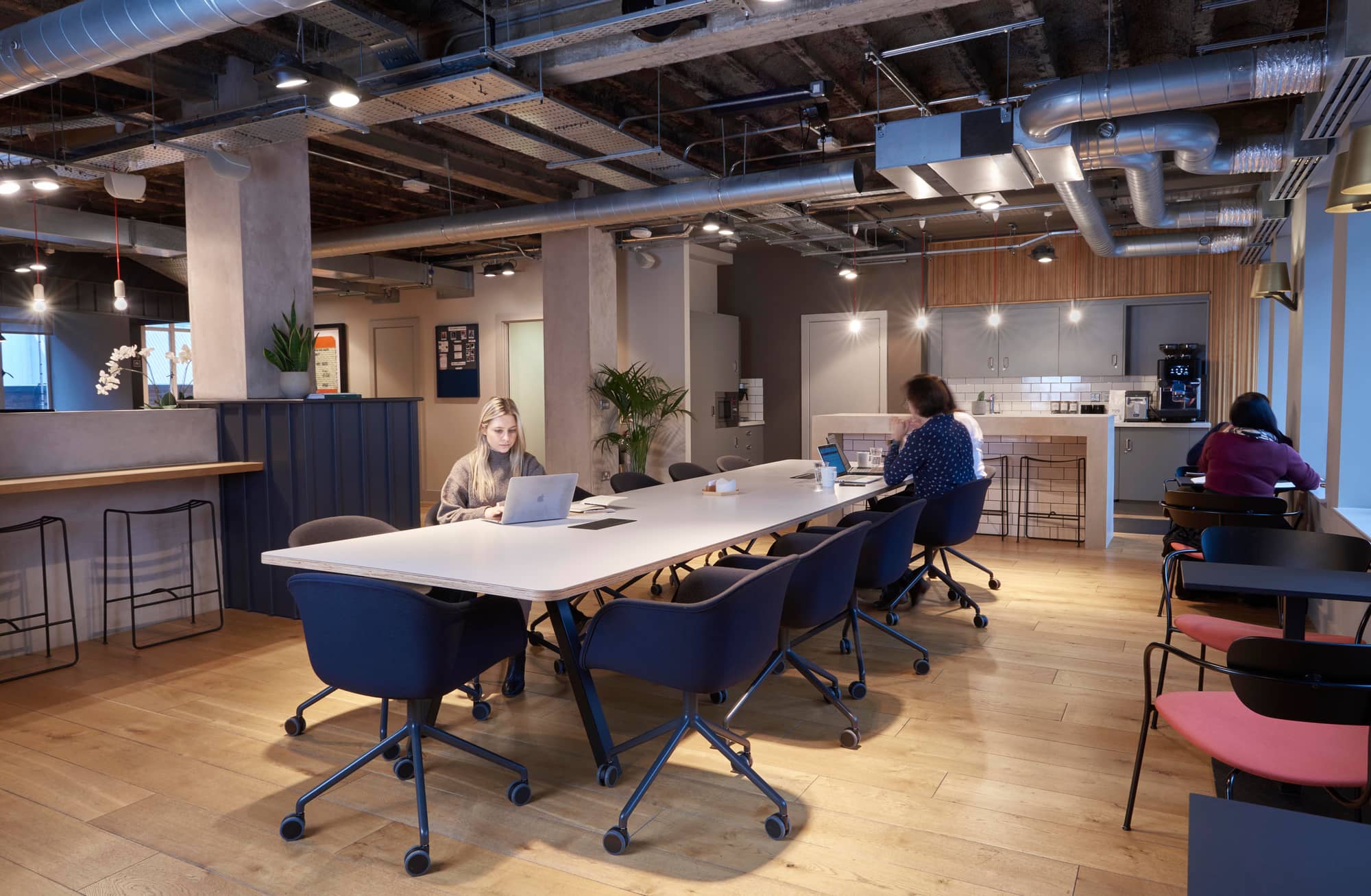 No1 Aire Street - Lounge